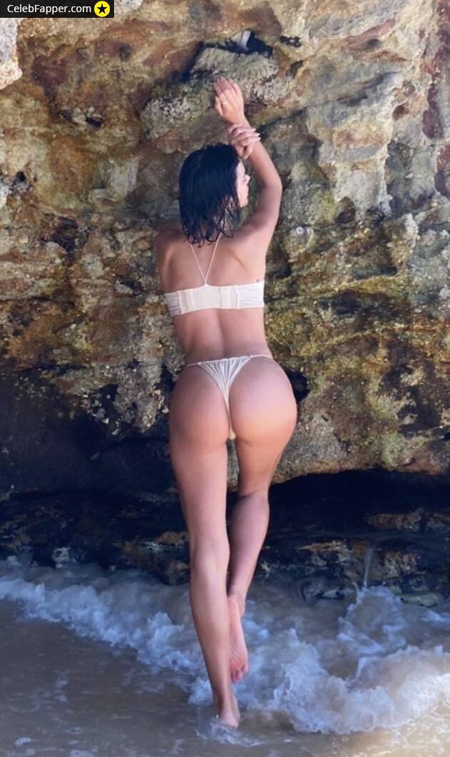 bruna marquezine fap butt ass thong bikini